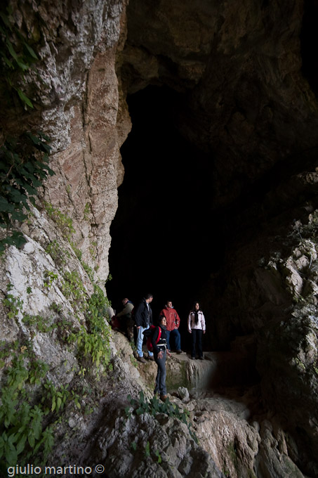 grotta del Caliendo, ingresso basso