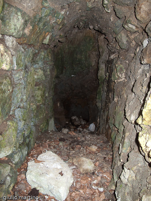 grotta dove i monaci attingevano l'acqua