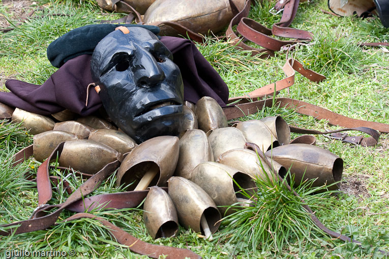 maschera di Mamuthones - carnevale di Mamoiada