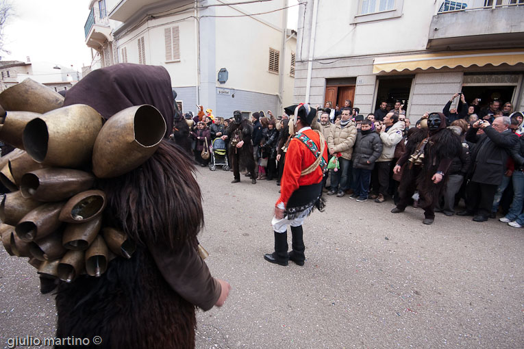 Mamuthones e Issohadores - carnevale di Mamoiada.